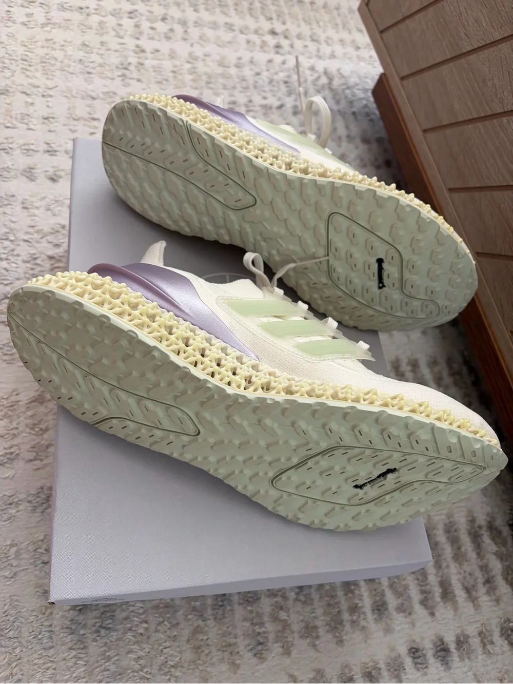 ADIDAS ULTRA 4DFWD women cream knit running shoes size 7.5